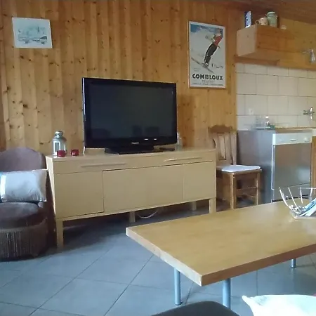 La Ferme Des Michaud Apartment *